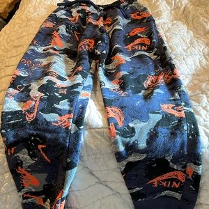 Nike sweats size 11/12